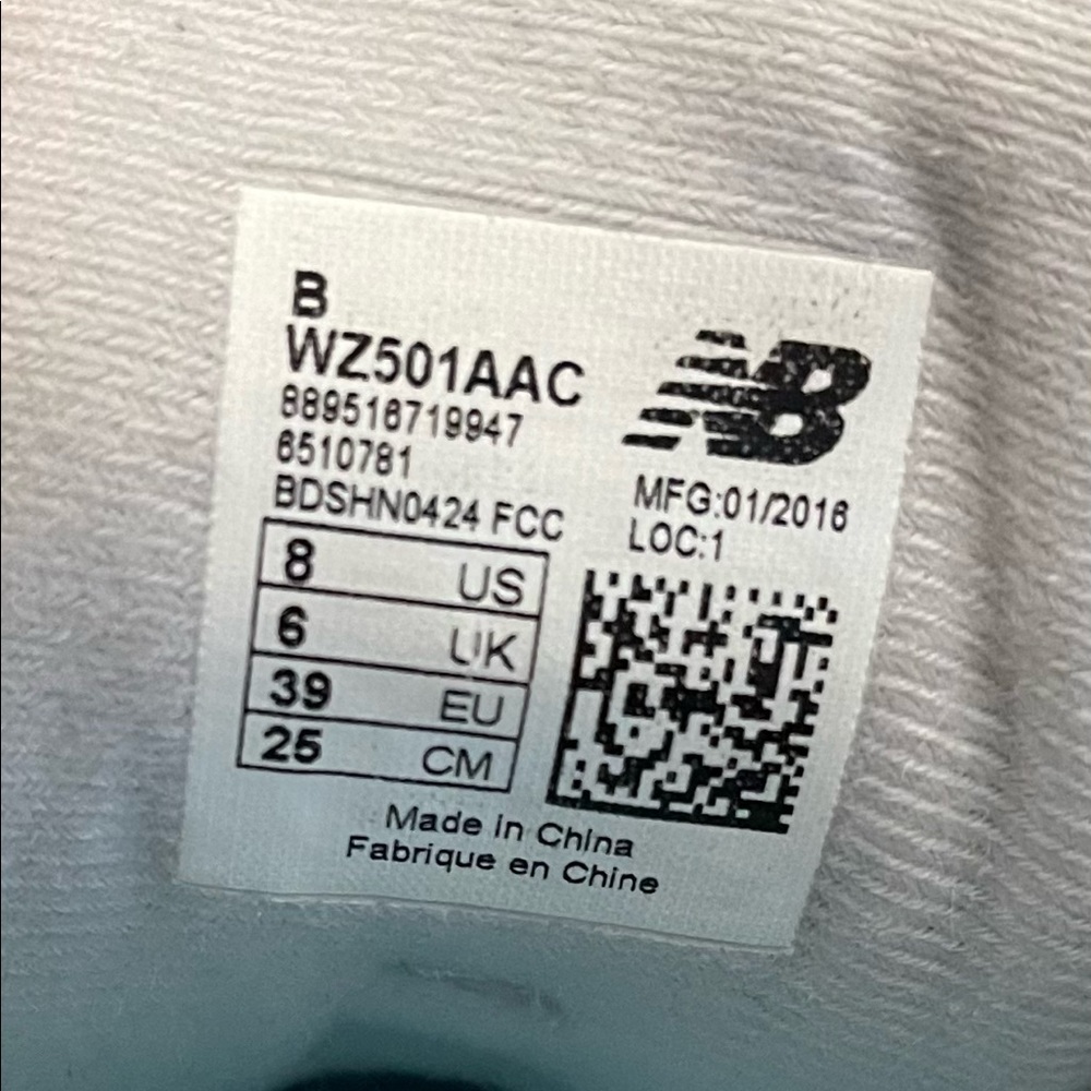 New Balance, Use Acceptable Condition - Picture 5 of 5